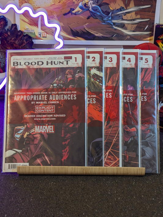 BLOOD HUNT RED BAND #1-5 full set