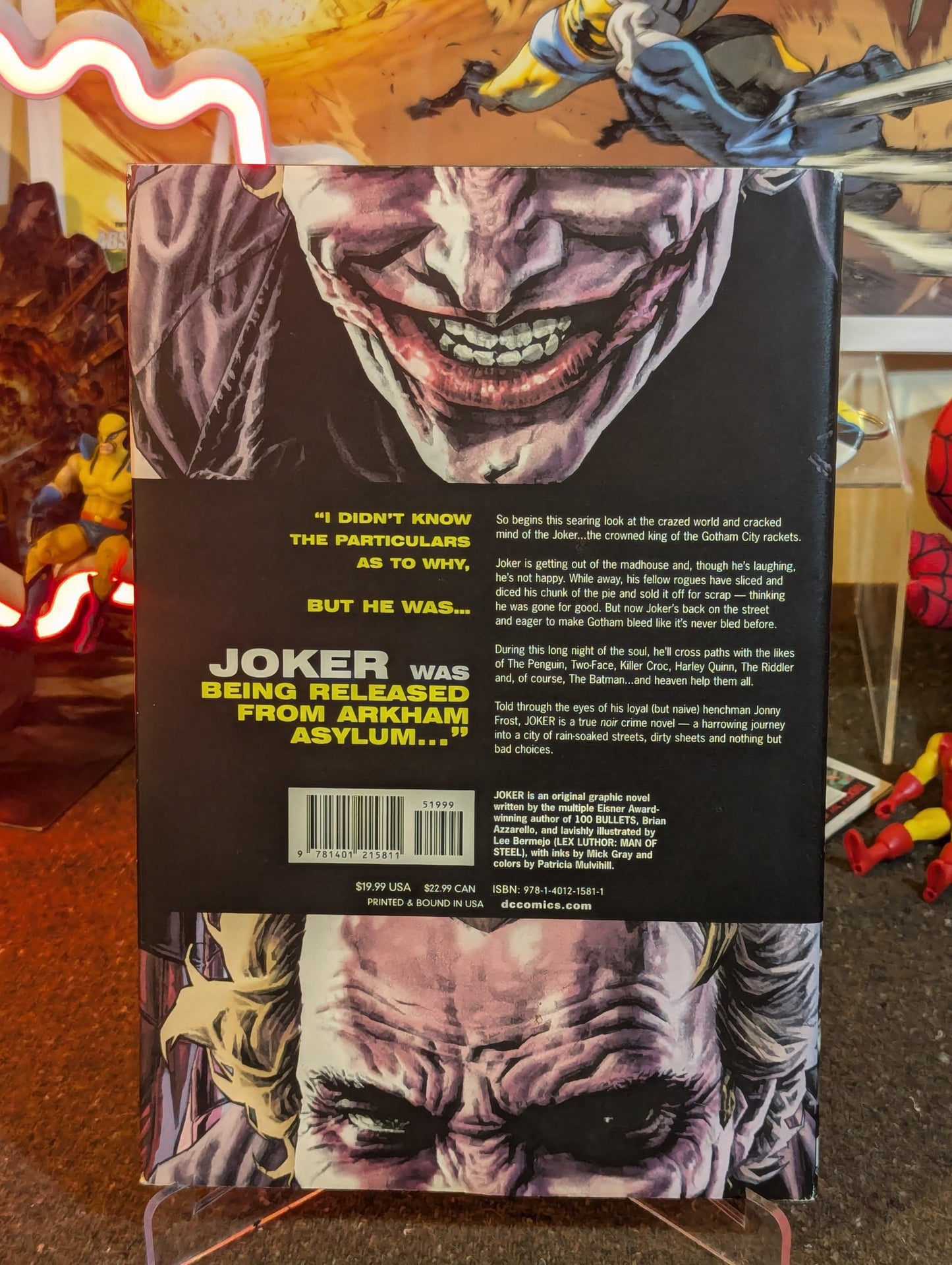 JOKER GRAPHIC NOVEL (USED)