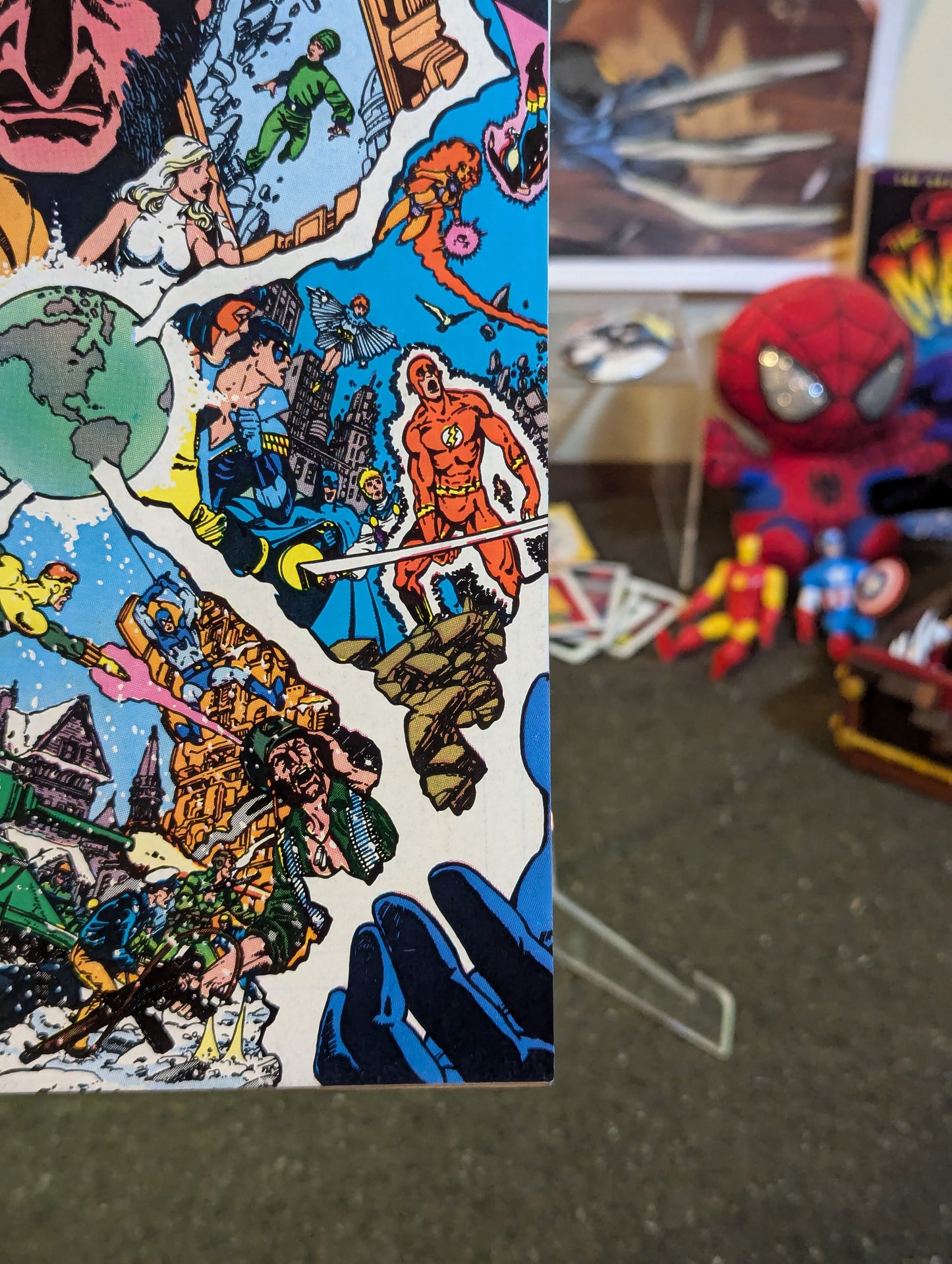 CRISIS ON INFINIT EARTH #3 (1985) KEY ISSUE