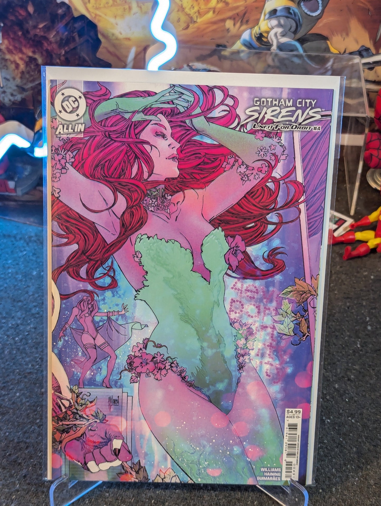 GOTHAM CITY SIRENS : UNFIT FOR ORBIT #1-5 CONNECTING VARIANT COVER SET