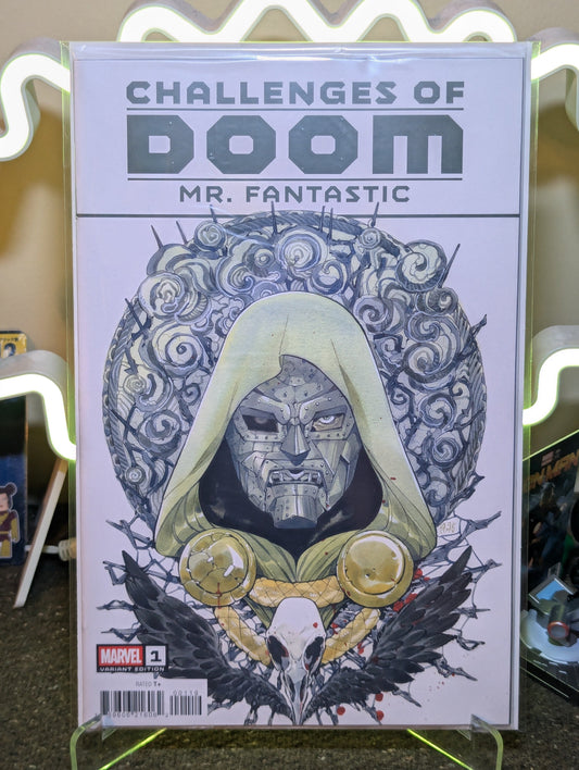 SDCC(2026) EXCLUSIVE CHALLENGES OF DOOM: MR. FANTASTIC #1 PEACH MOMOKO VARIANT COVER